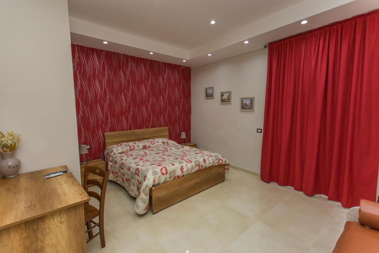 Decumano Massimo Bed & Breakfast Ercolano Exterior foto